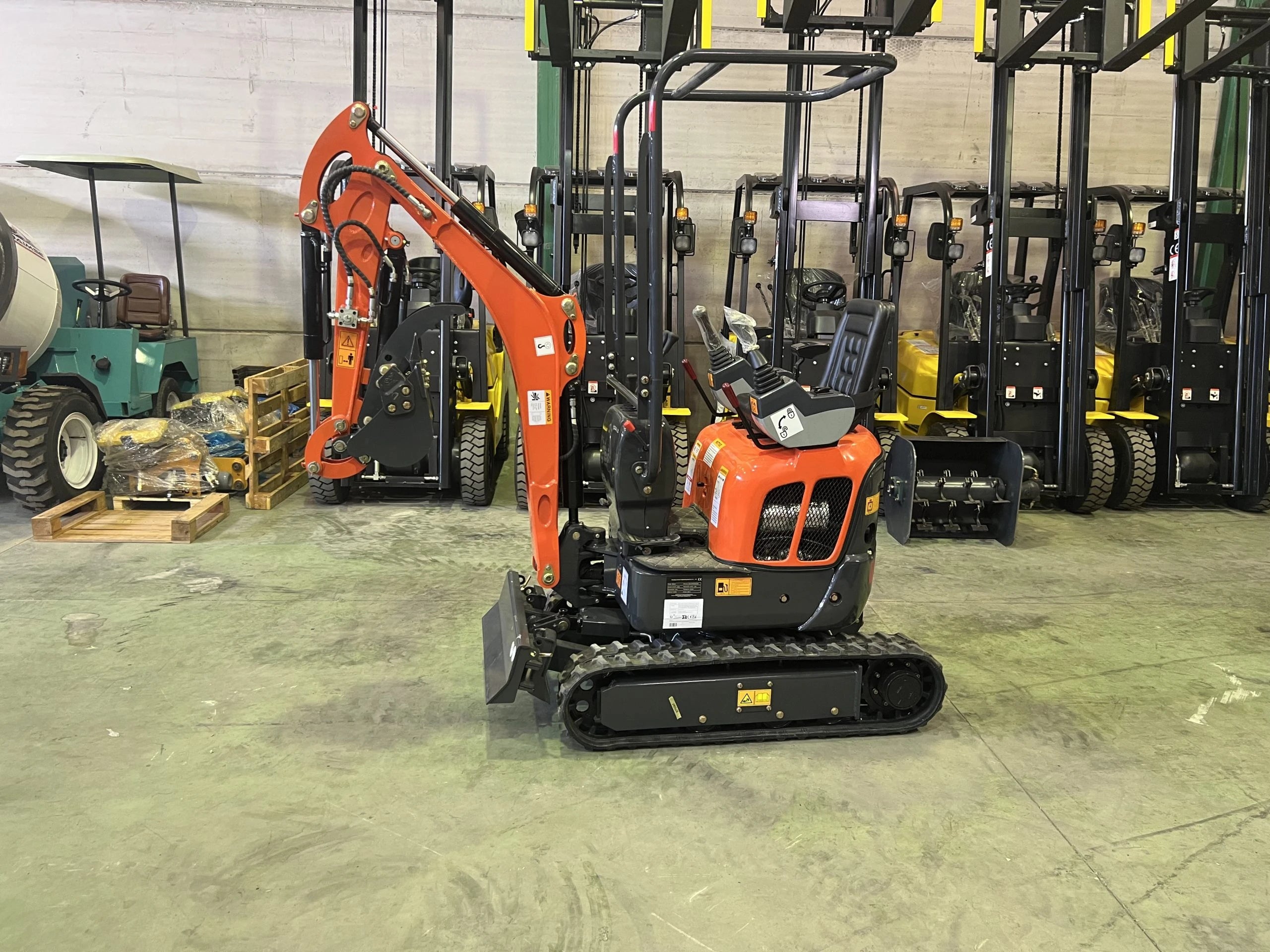 Mini escavatore Kubota 1200 kg con cingoli retrattili 74 cm - immagine 19